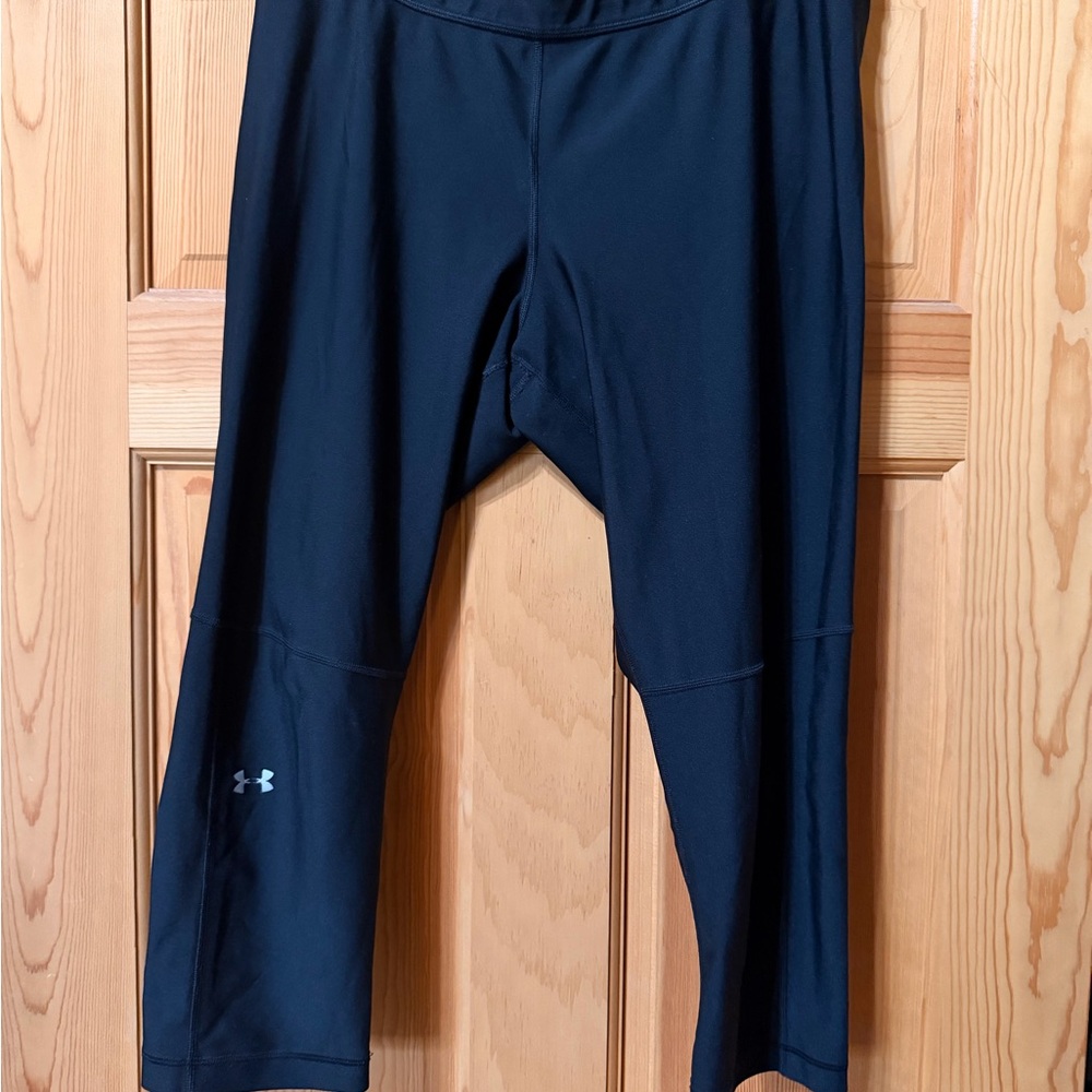 Under Armour Black Girls' Performance Capri Leggings